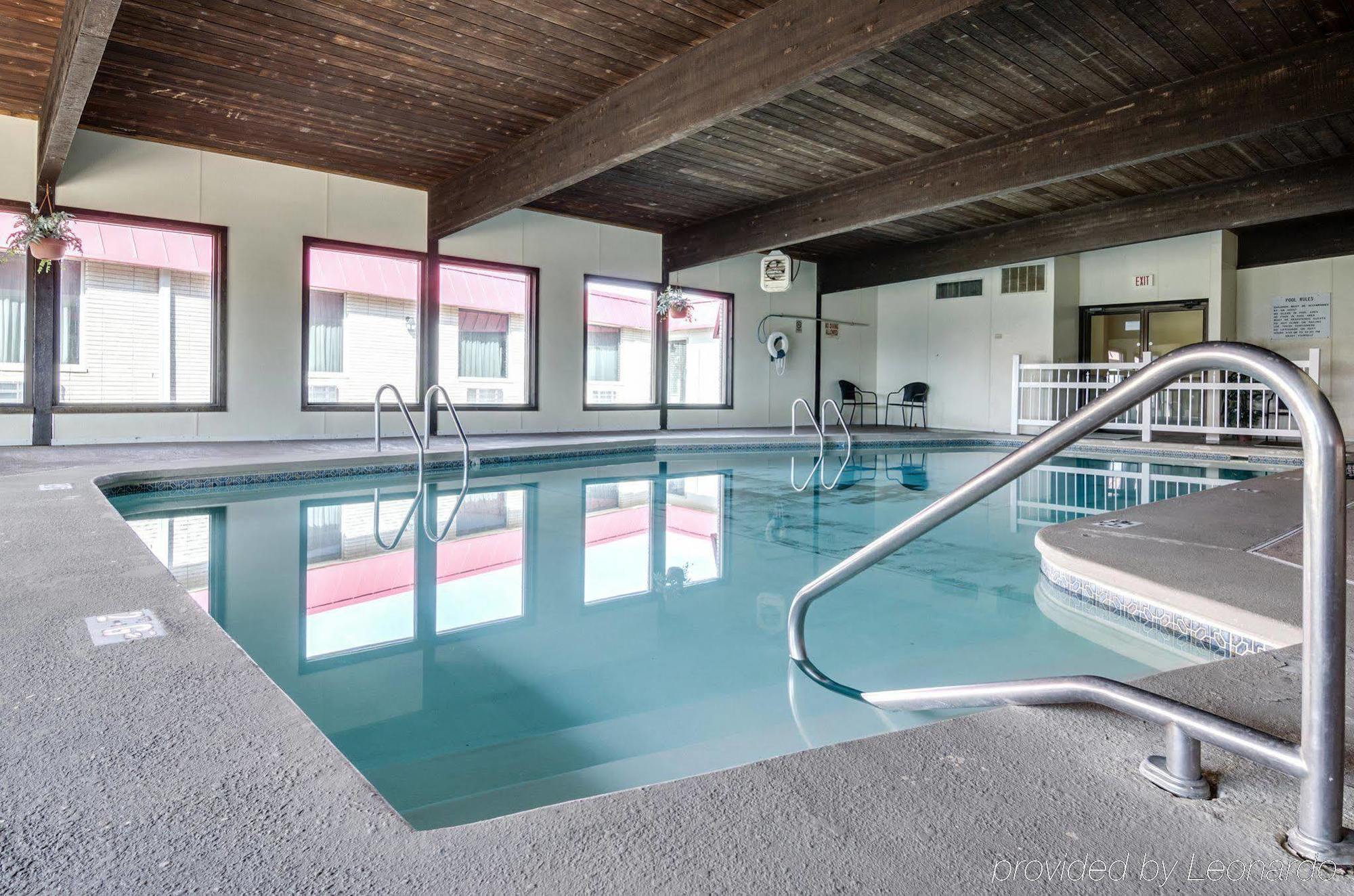 Americas Best Value Inn サライナ エクステリア 写真